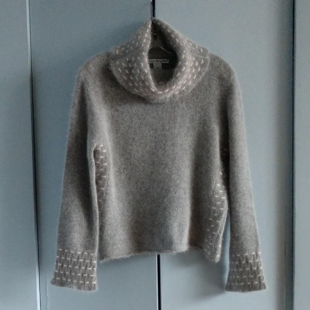 Turtleneck Wear Your Heart On Your Sleeve XL